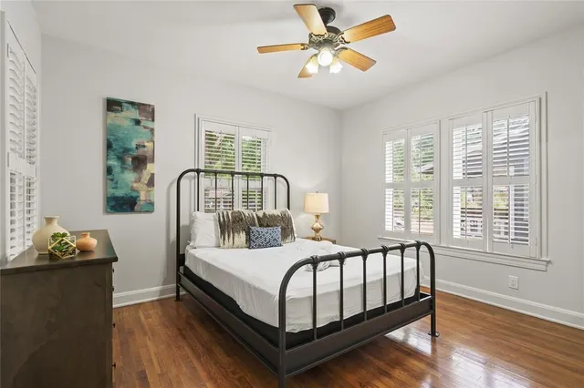 $5,500 | 2106 Kenwood Avenue, Austin, TX 78704