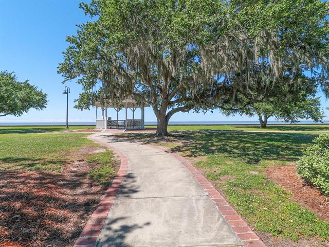 324 Lamarque Street Mandeville, LA 70448 - Photo 24 of 27