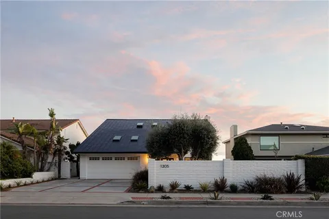 $3,199,000 | 1205 Via Catalina, San Clemente, CA 92672