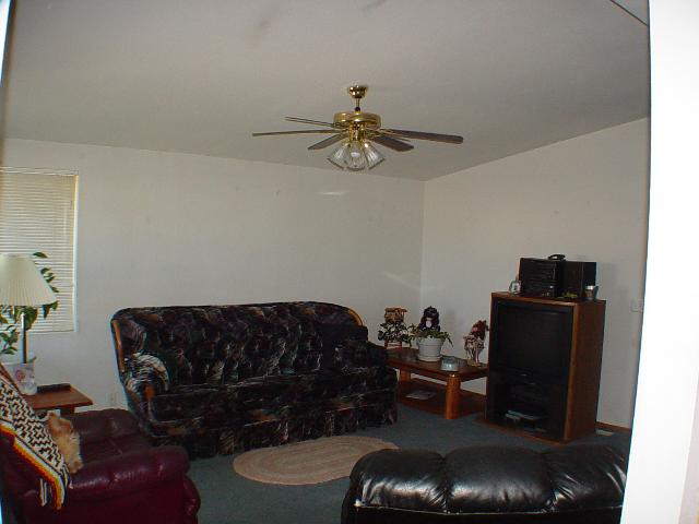 1404 Evergreen Road Deer Park, WA 99006 - Photo 3 of 5
