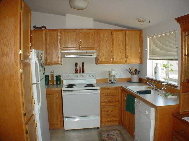 1404 Evergreen Road Deer Park, WA 99006 - Photo 4 of 5