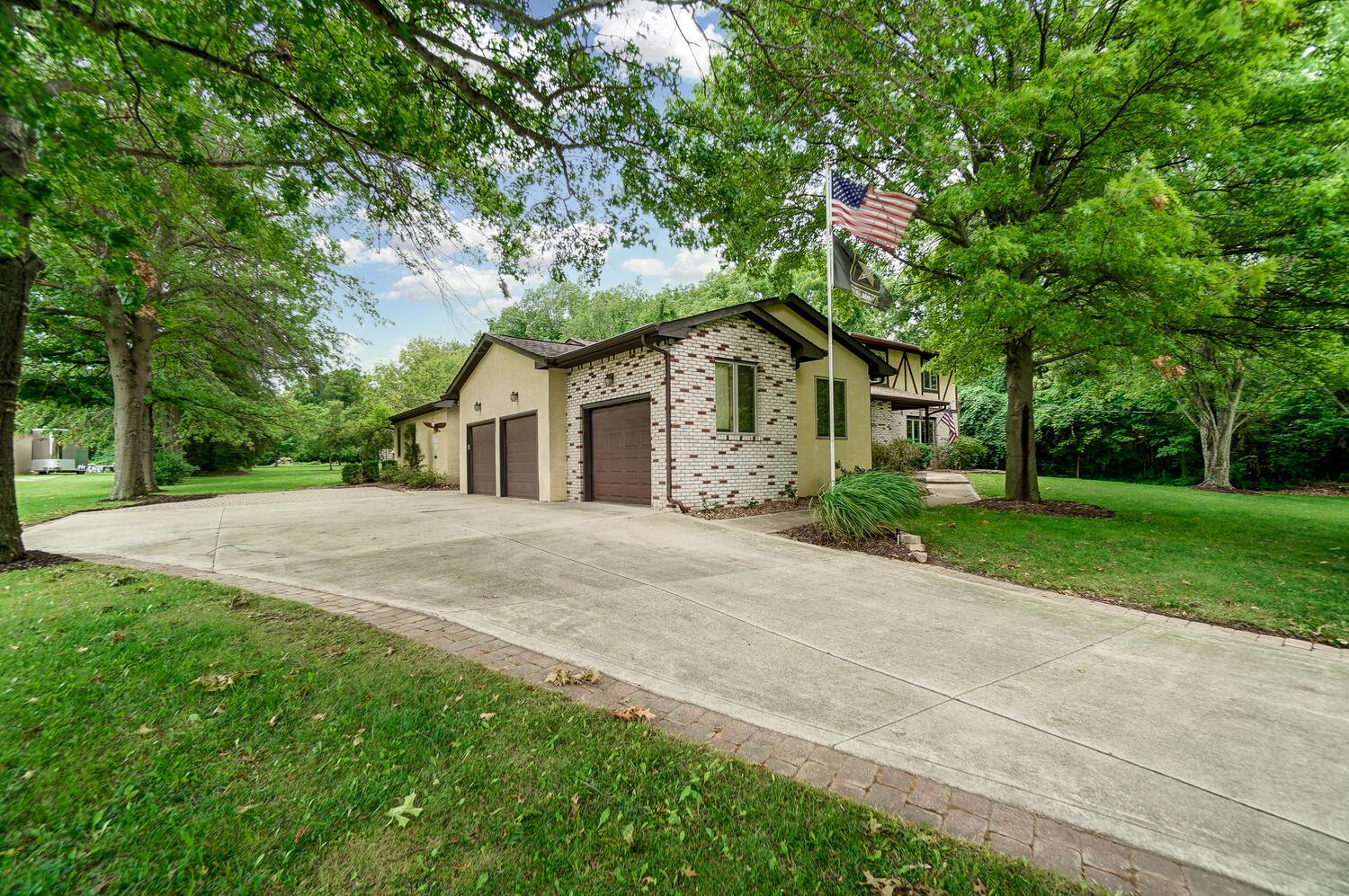 3550 Liberty Road Delaware, OH 43015 - Photo 2 of 69 Gallery Image 2