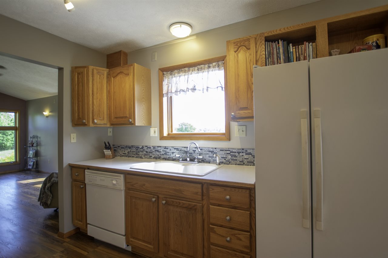 7302 East Birch Point Road Traverse City, MI 49684 - Photo 11 of 50 1867305-10.JPG