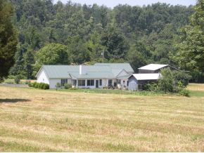 312 Painter Creek Road Chuckey, TN 37641 - Photo 5 of 24 Back of housesmoke house