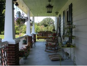 312 Painter Creek Road Chuckey, TN 37641 - Photo 9 of 24 Front porch to entrance door