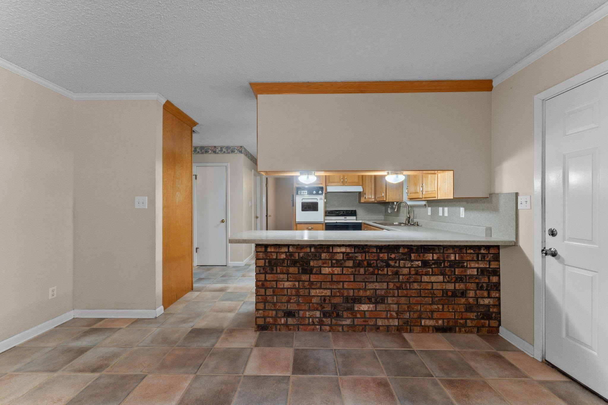 32989 Antietam Road Lillian, AL 36549 - Photo 10 of 56 Kitchen