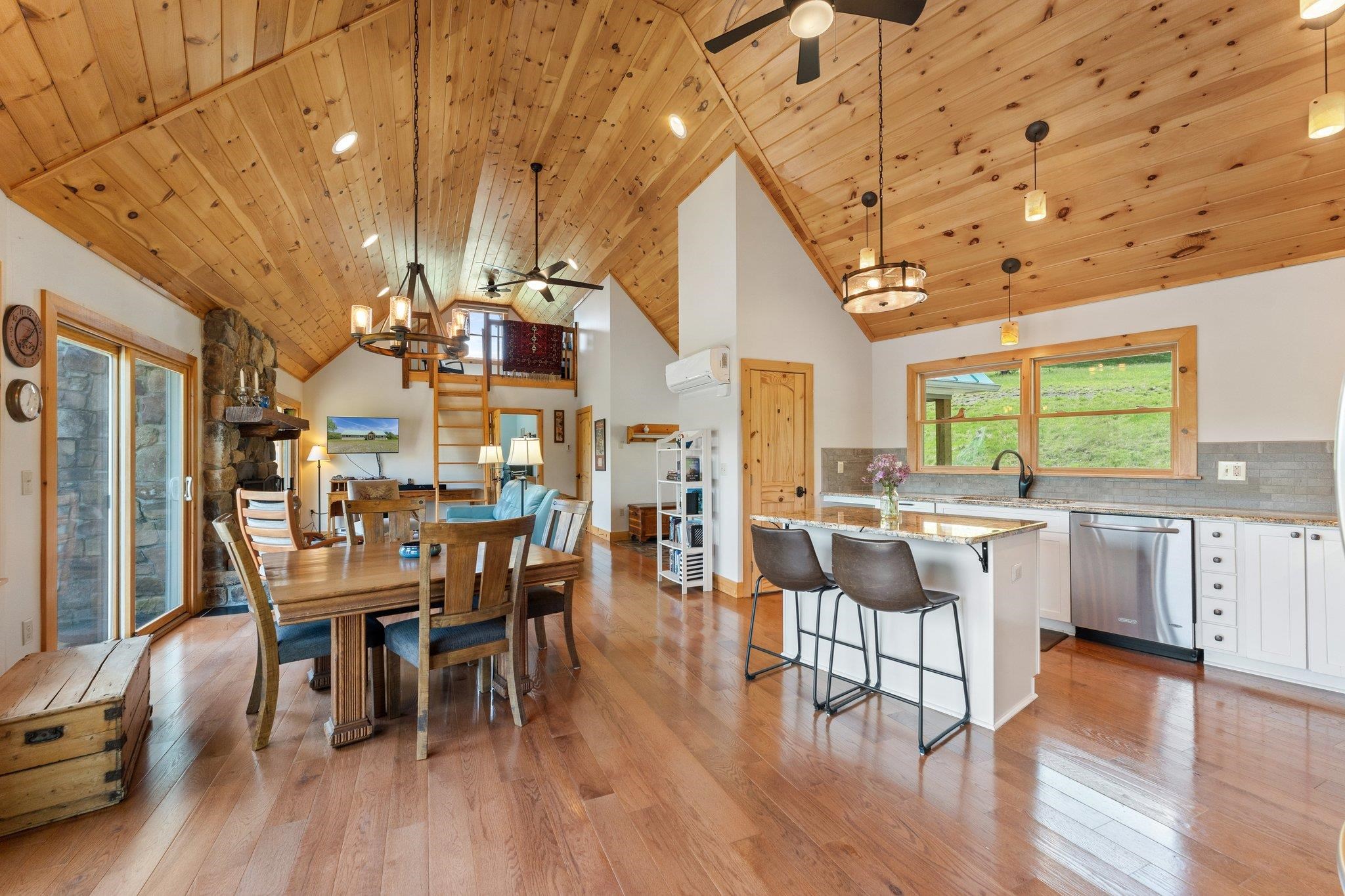 715 Davis Run Road McDowell, VA 24458 - Photo 32 of 65 Gallery Image 32