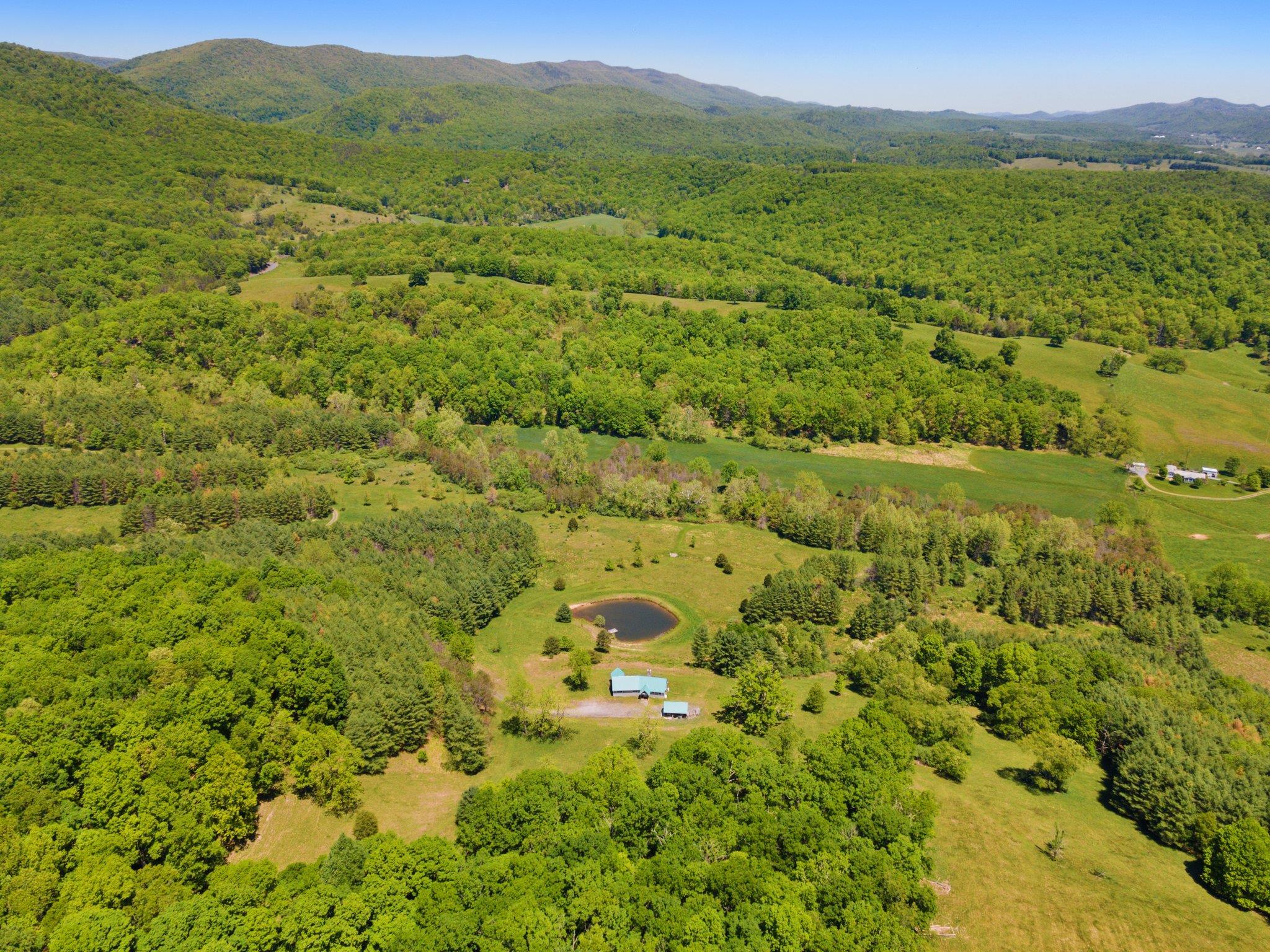 715 Davis Run Road McDowell, VA 24458 - Photo 5 of 65 Gallery Image 5