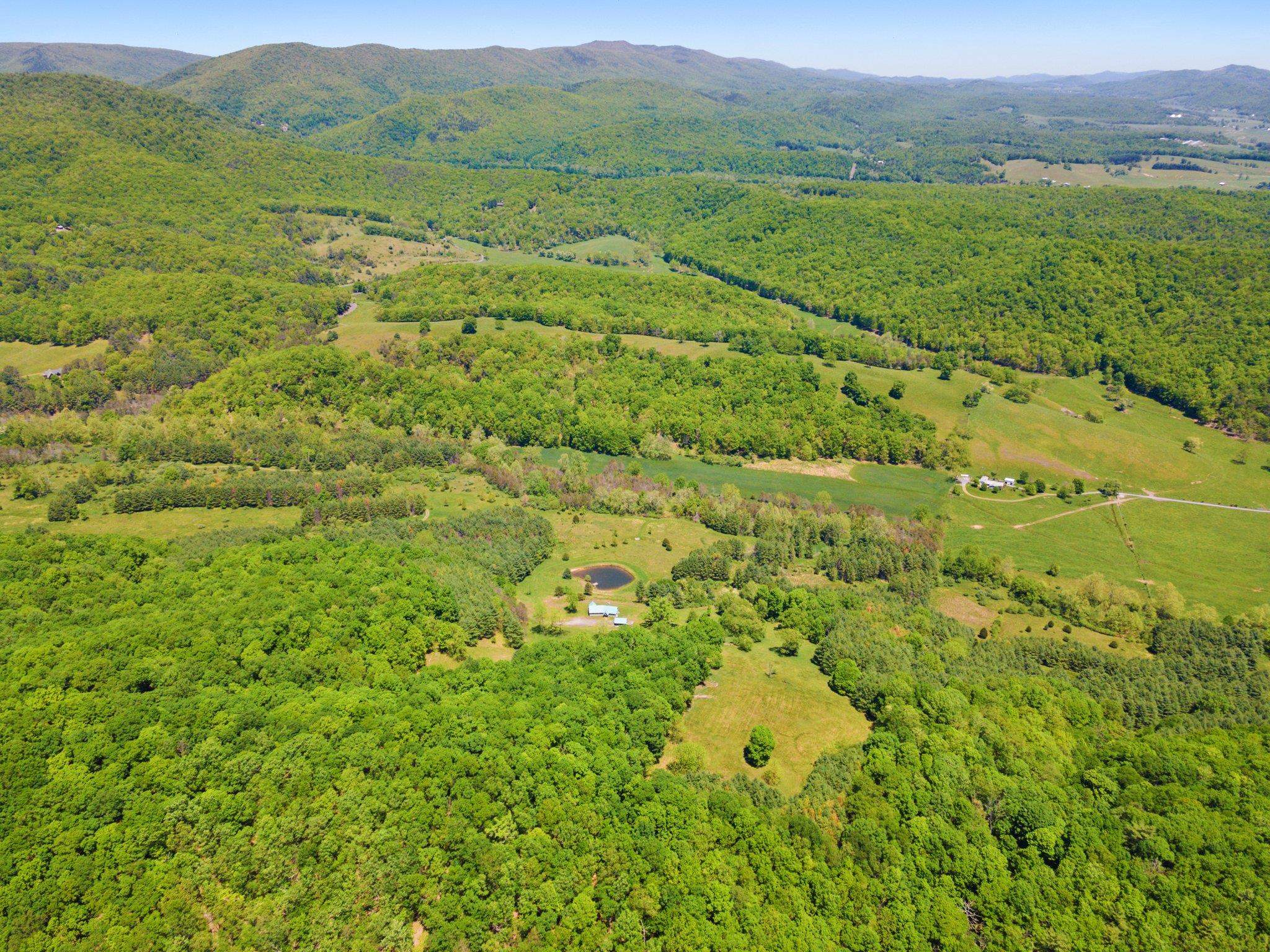 715 Davis Run Road McDowell, VA 24458 - Photo 6 of 65 Gallery Image 6
