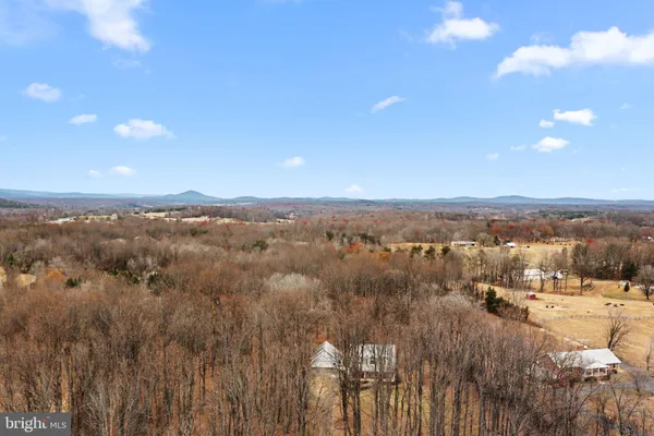 $750,000 | 14555 Lee Highway, Amissville, VA 20106