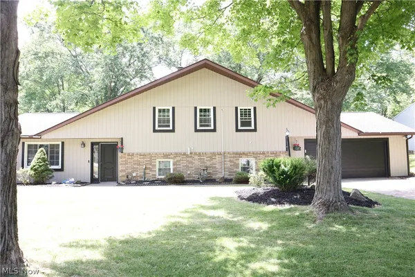 $345,000 | 812 Blackfeet Lane, Macedonia, OH 44056