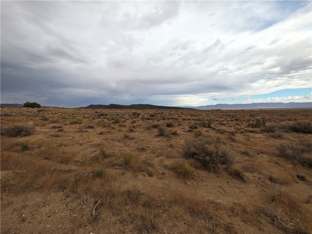 3275 East Arizona Ridge Road Kingman, AZ 86409 - Photo 2 of 14 Gallery Image 2