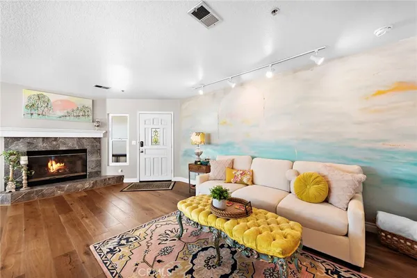$5,800 | 210 Avenida Montalvo, San Clemente, CA 92672