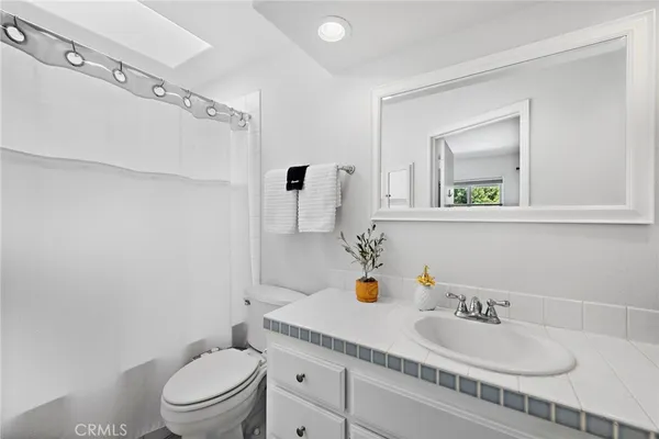 $5,800 | 210 Avenida Montalvo, San Clemente, CA 92672