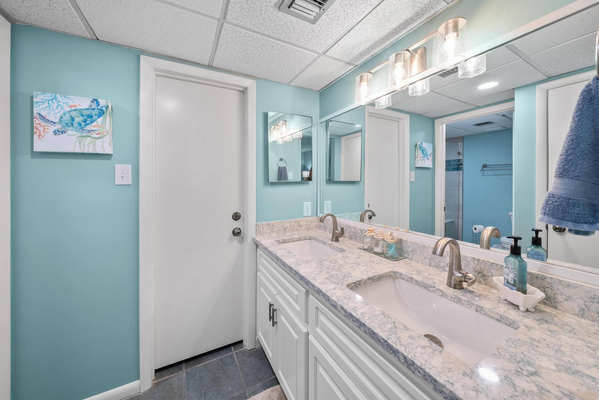 11757 Front Beach Road, Unit W506 Panama City Beach, FL 32407 - Photo 13 of 46 Primary Bath