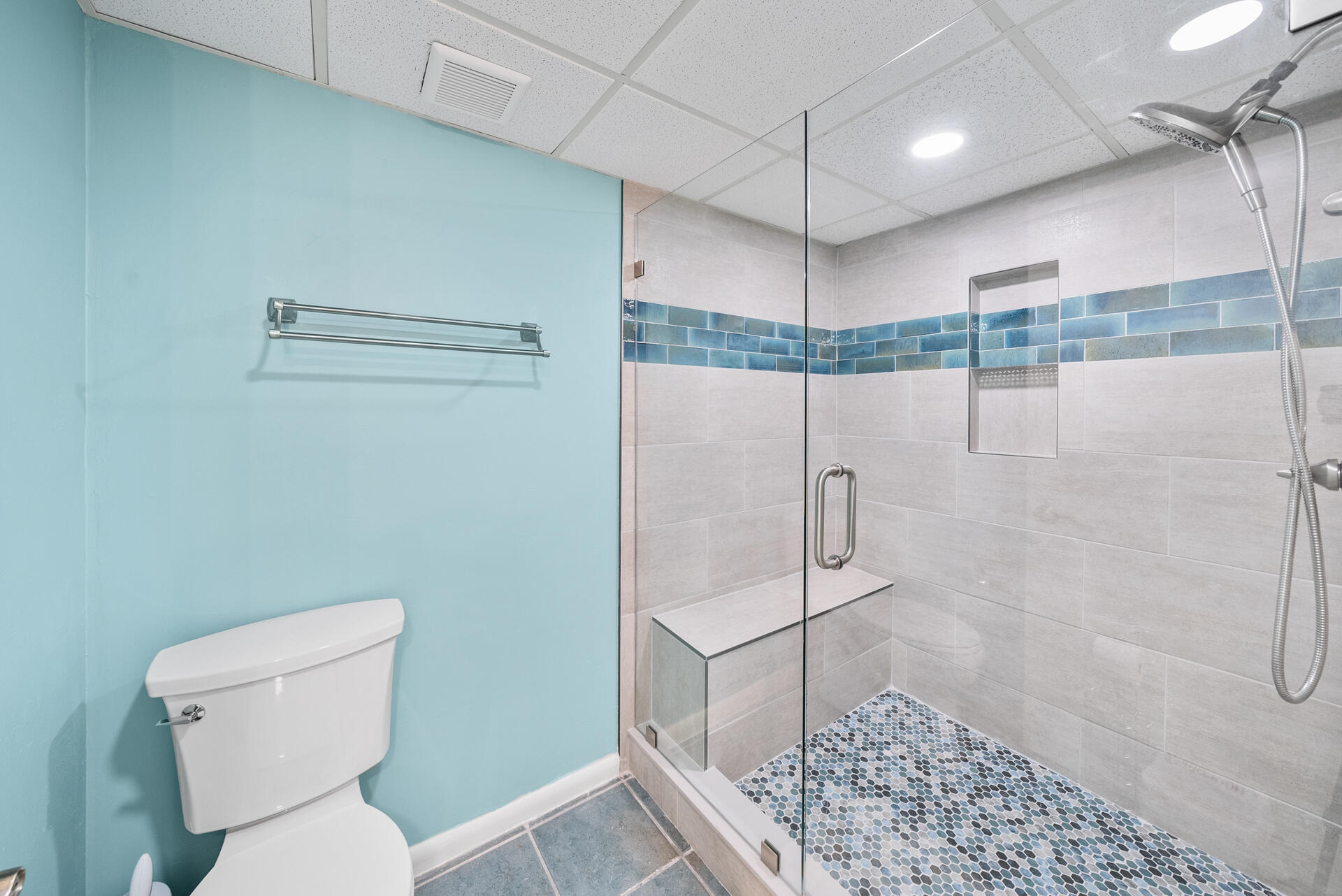 11757 Front Beach Road, Unit W506 Panama City Beach, FL 32407 - Photo 14 of 46 Primary Bath