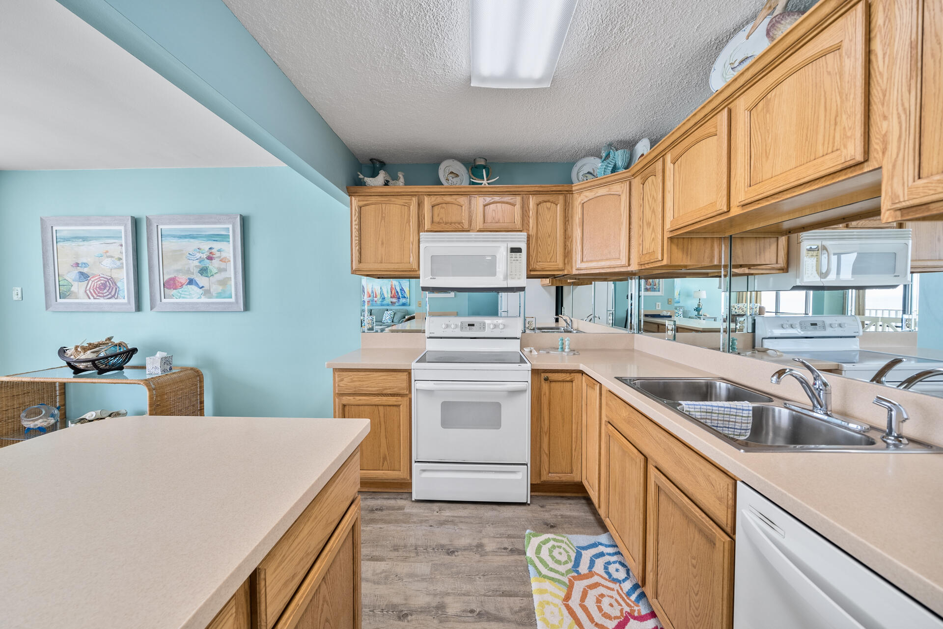 11757 Front Beach Road, Unit W506 Panama City Beach, FL 32407 - Photo 9 of 46 Kitchen