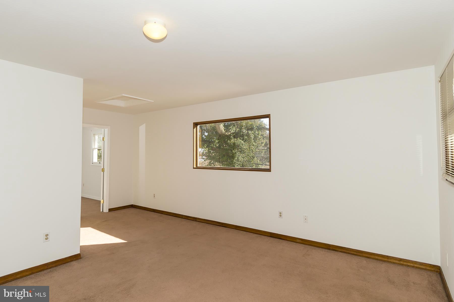 350 Hall Road Crownsville, MD 21032 - Photo 16 of 24 FAMILY ROOM