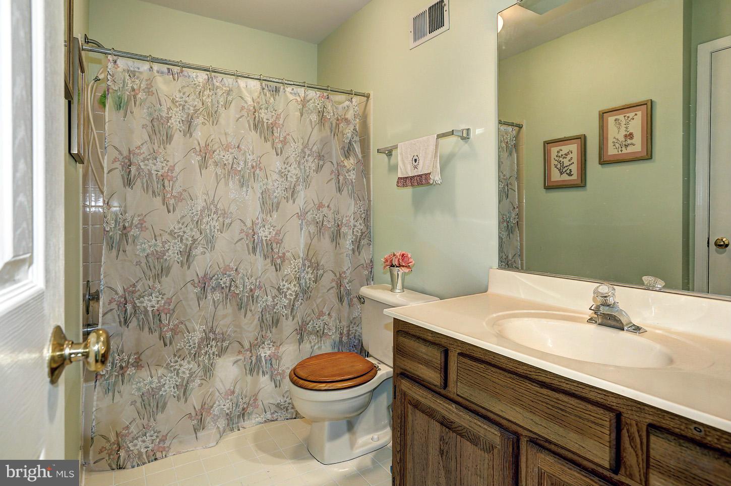8003 Rocky Run Road Gainesville, VA 20155 - Photo 24 of 29 Bath