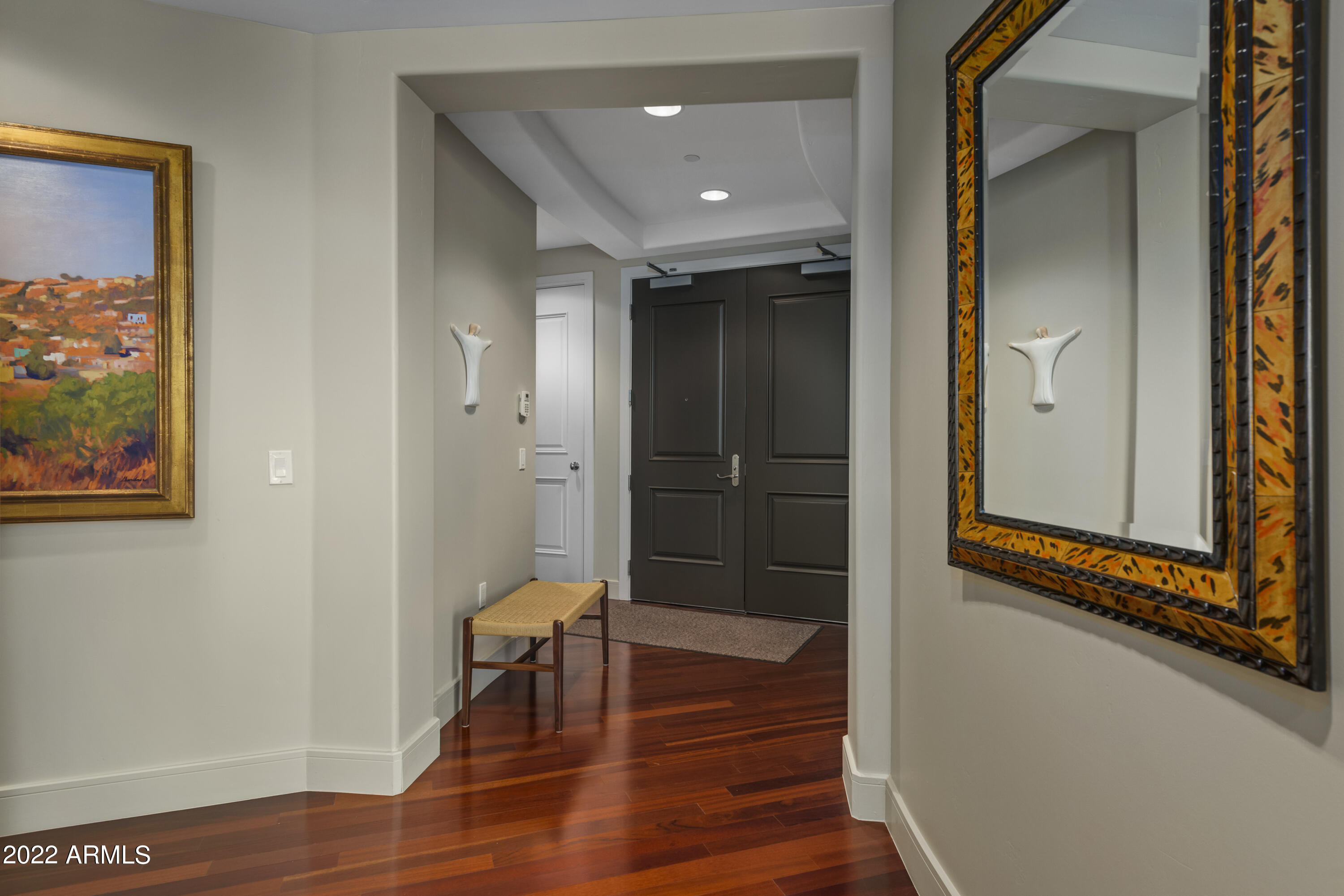 2211 East Camelback Road, Unit 502 Phoenix, AZ 85016 - Photo 3 of 66 Foyer