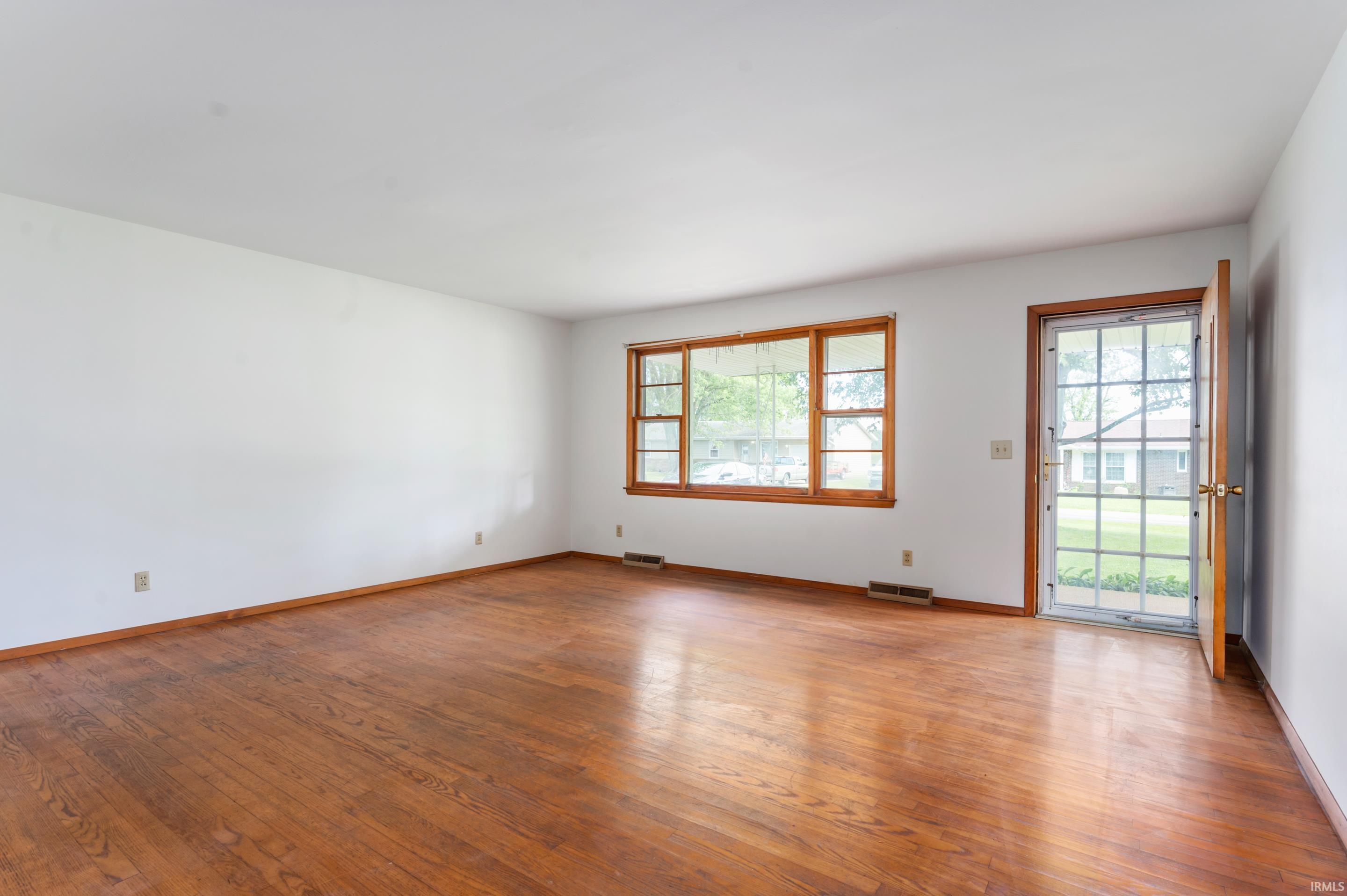 5805 East Rick Road Muncie, IN 47303 - Photo 4 of 19 Gallery Image 4