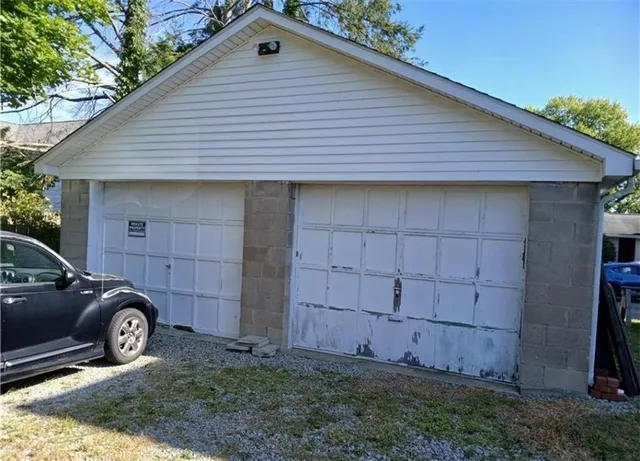 a view of a car garage
