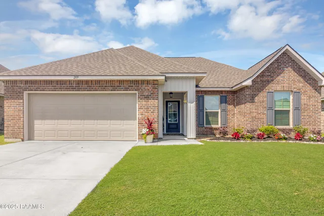 $245,000 | 209 Cres Vw Lane, Duson, LA 70529