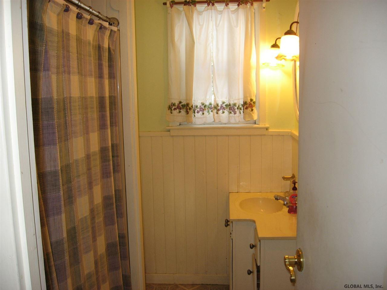 37 Perry Road Troy, NY 12182 - Photo 19 of 25 Photo 19