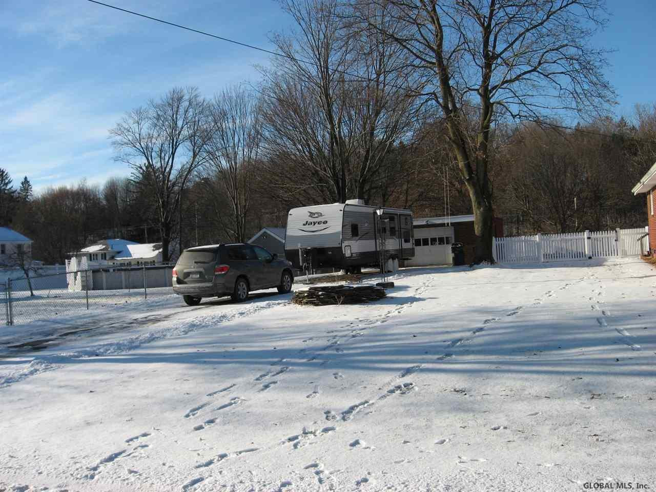 37 Perry Road Troy, NY 12182 - Photo 4 of 25 Photo 4