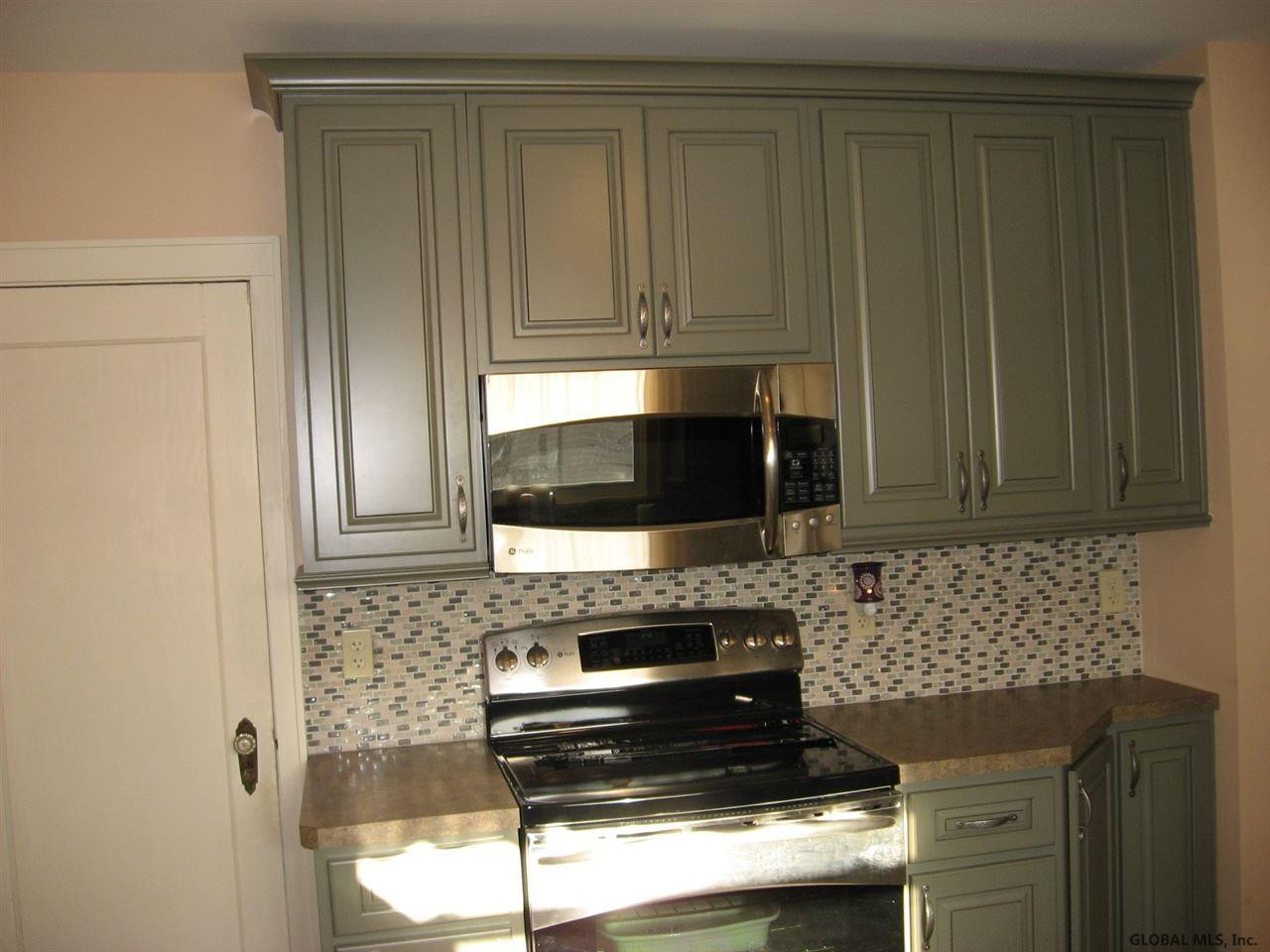 37 Perry Road Troy, NY 12182 - Photo 10 of 25 Photo 10