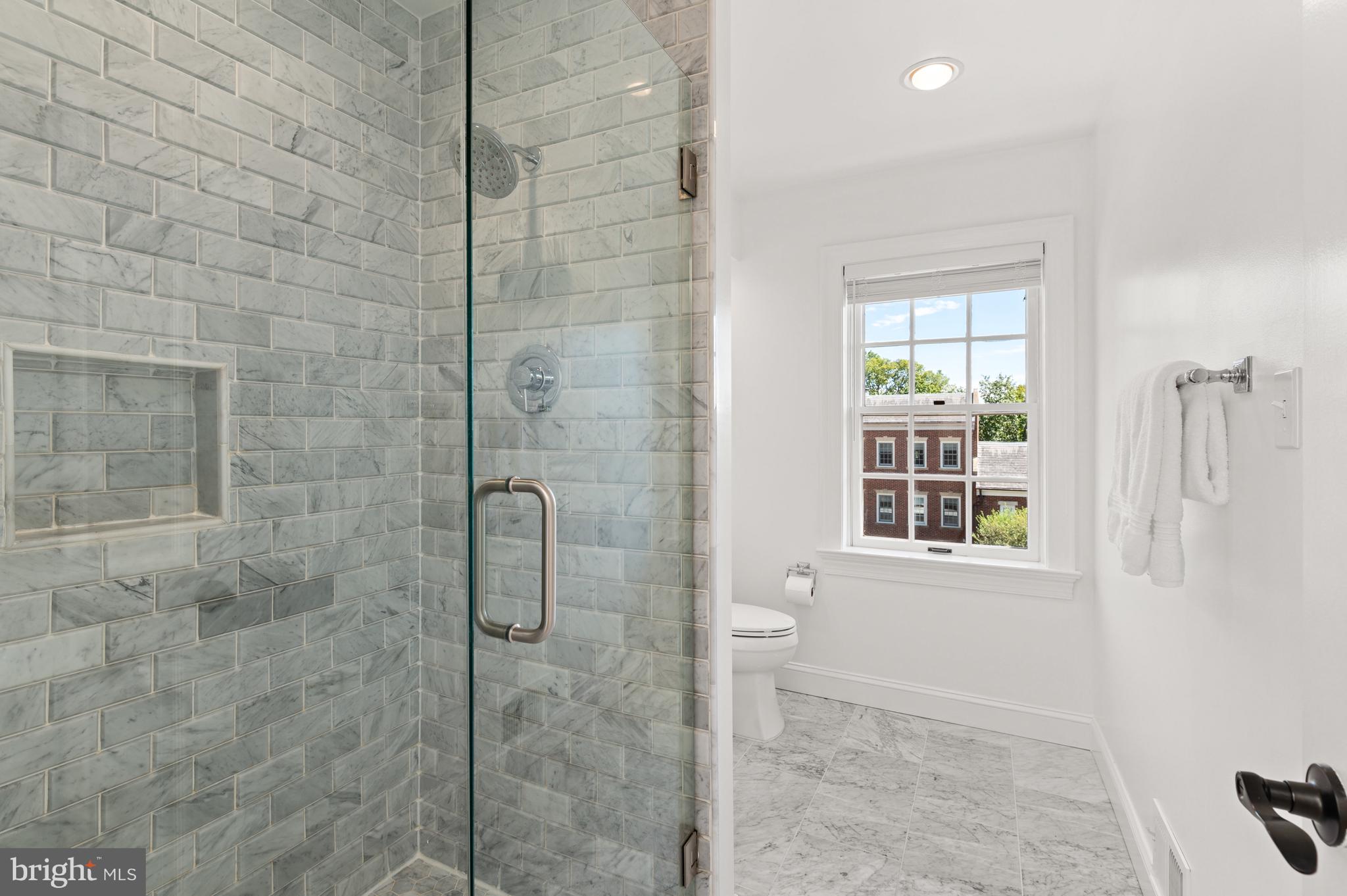 3525 Winfield Lane Northwest Washington, DC 20007 - Photo 22 of 32 2nd Primary Bath