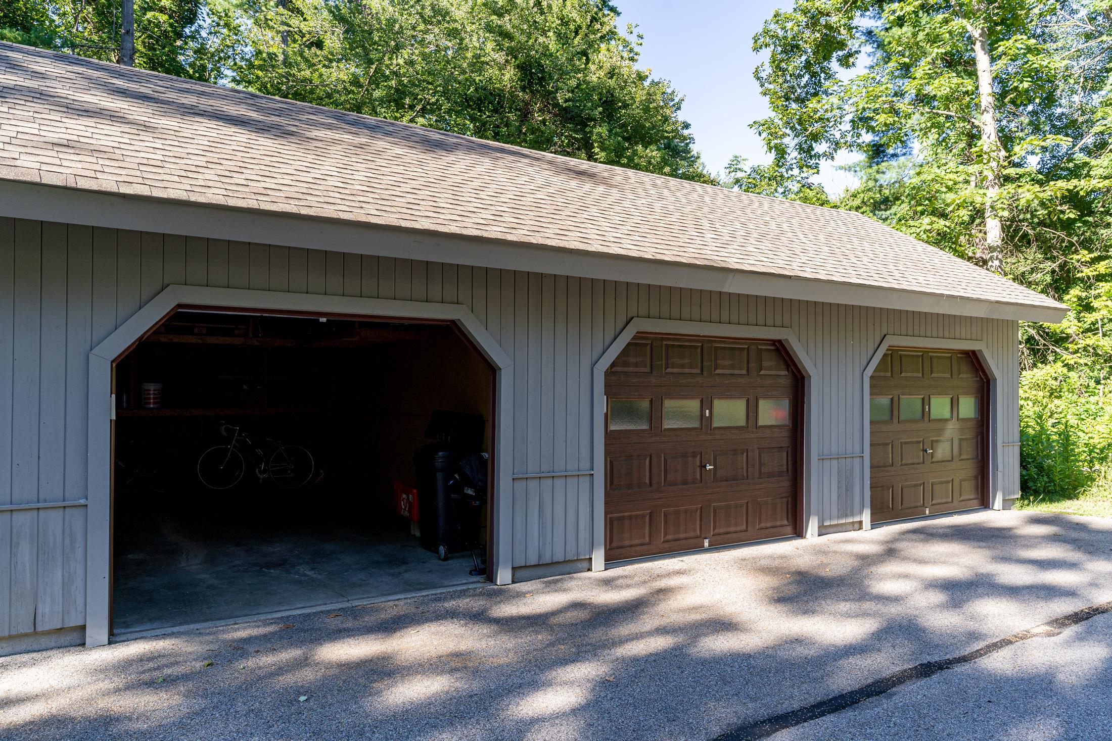 16 Brookside Drive Stratham, NH 03885 - Photo 2 of 35