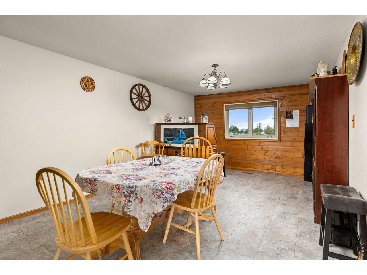 5001 Meining Road Berthoud, CO 80513 - Photo 21 of 49 Dining Area or Home Office