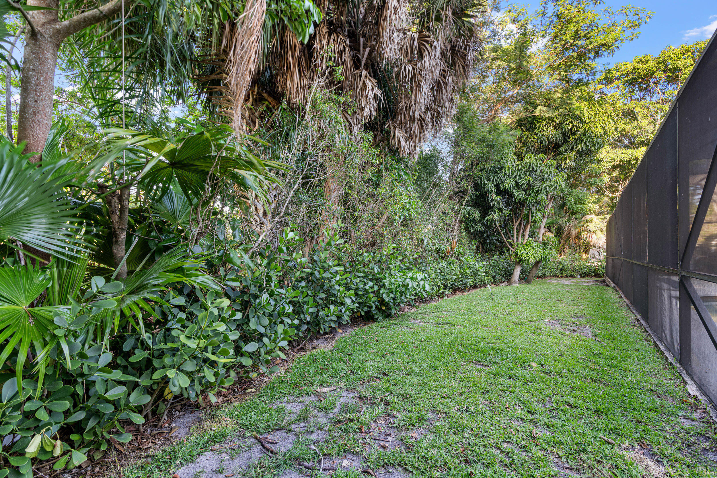 10264 Crosswind Road Boca Raton, FL 33498 - Photo 38 of 53 44