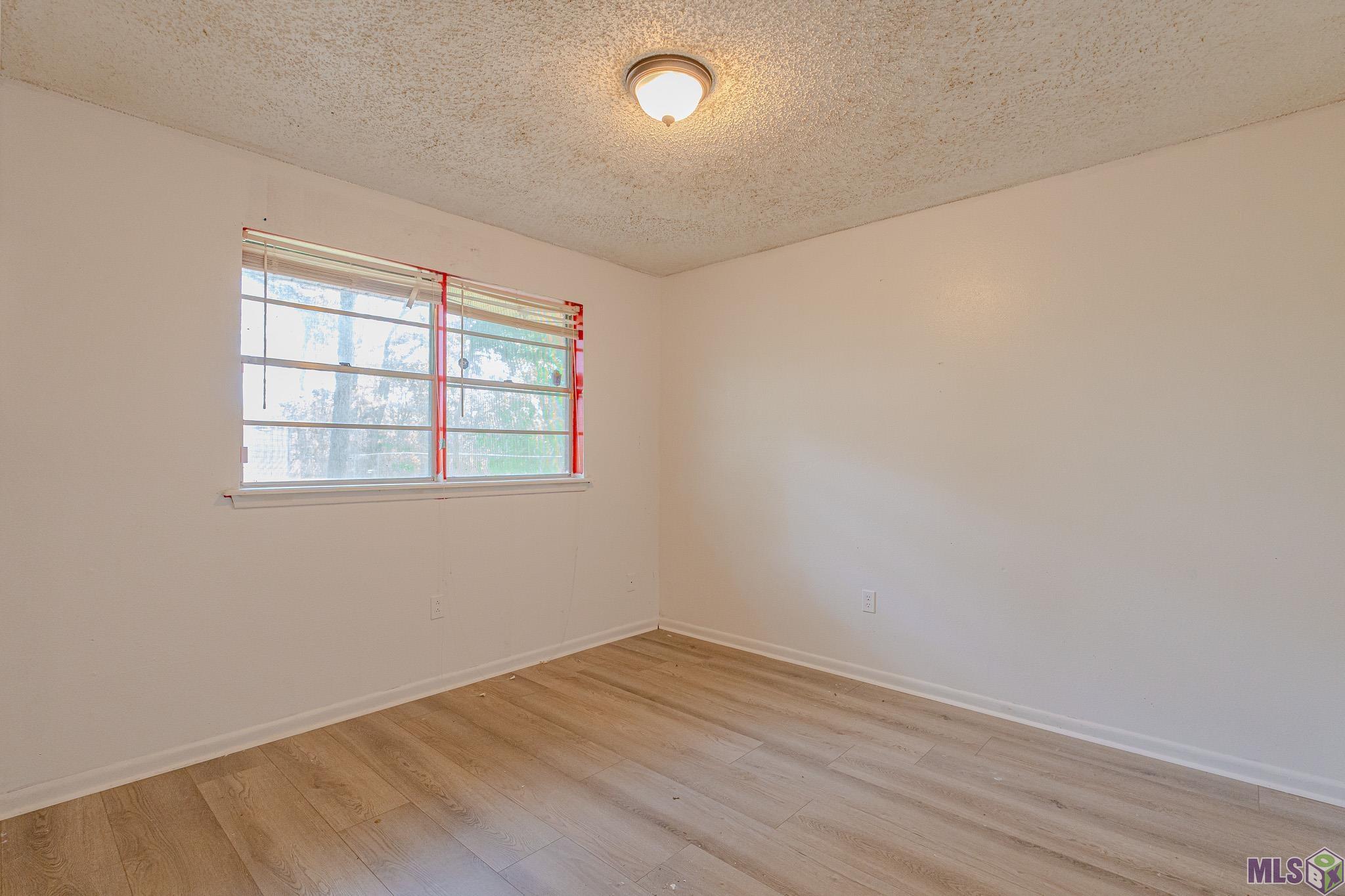 608 Daniels Street Baker, LA 70714 - Photo 11 of 16