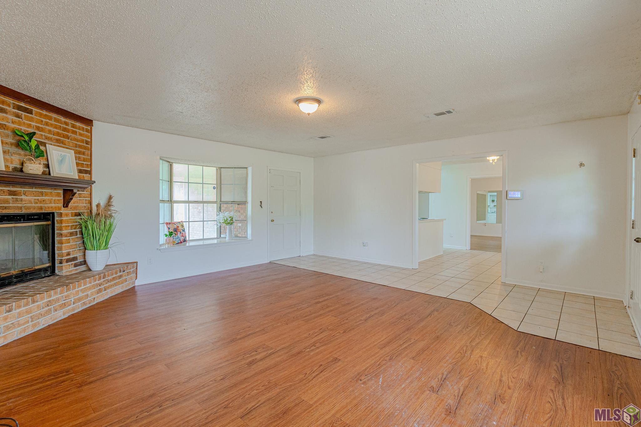 608 Daniels Street Baker, LA 70714 - Photo 4 of 16