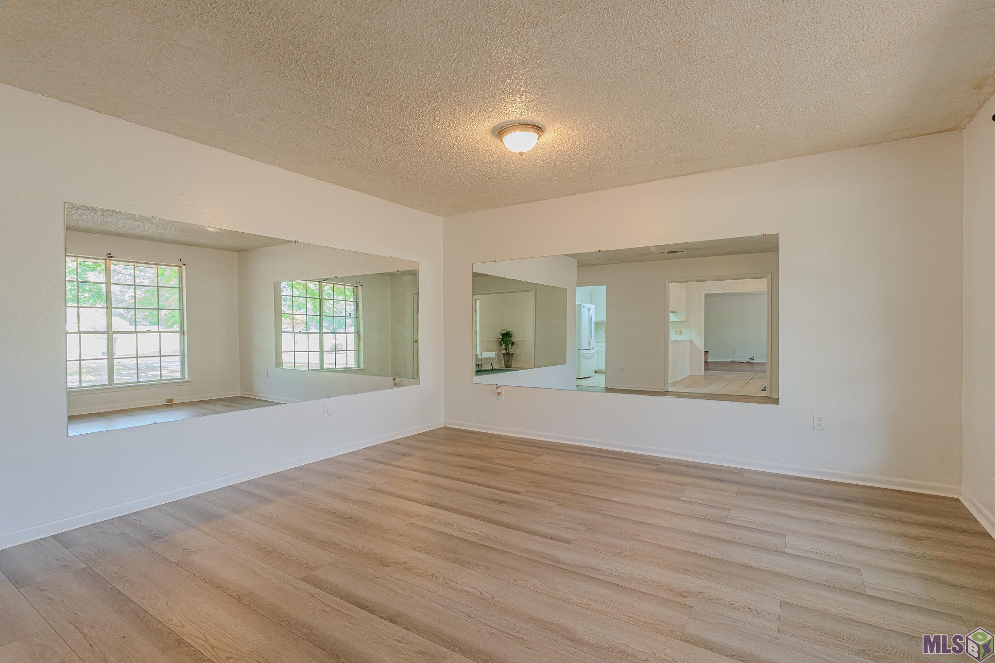608 Daniels Street Baker, LA 70714 - Photo 6 of 16