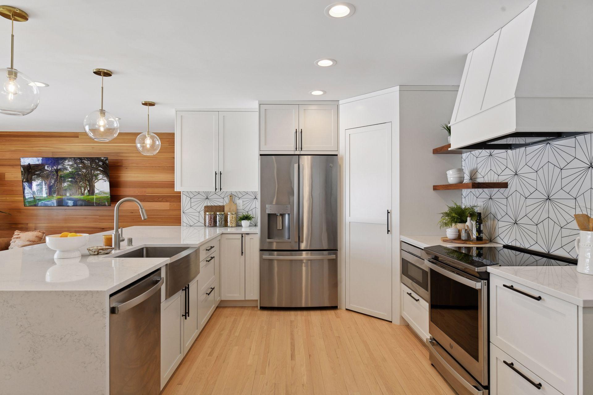 516 Grace Street Excelsior, MN 55331 - Photo 9 of 33