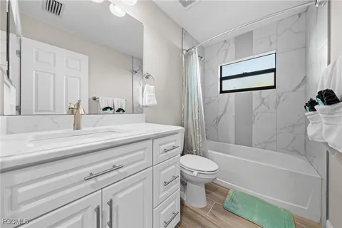 $624,900 | 328 Southwest 26th Avenue, Cape Coral, FL 33991