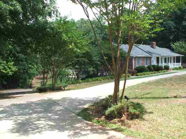 221 Old Georgia Road Pelzer, SC 29669 - Photo 2 of 18