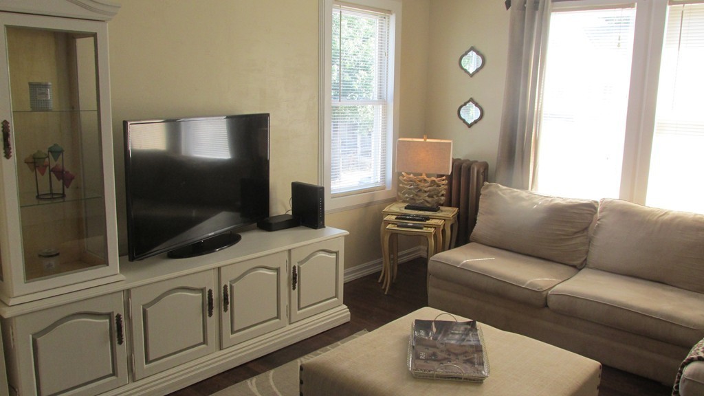 24-26 Norfolk Street Springfield, MA 01109 - Photo 2 of 27 Gallery Image 2