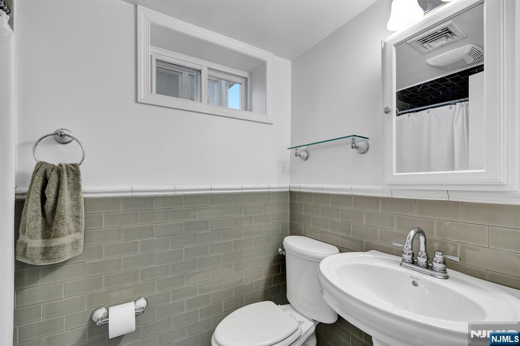 98 Maple Street Rutherford, NJ 07070 - Photo 39 of 50
