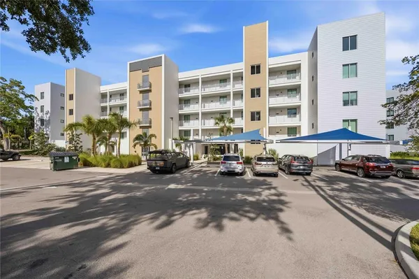 $439,900 | 1703 North Tamiami Trail, Unit 406, Sarasota, FL 34236
