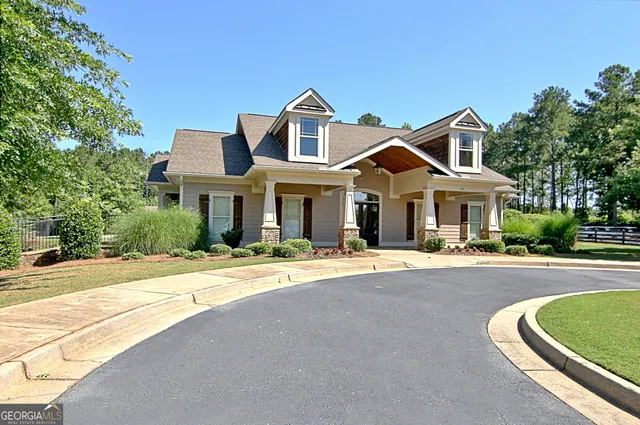 $540,000 | 201 Fox Hall Crossing East, Senoia, GA 30276