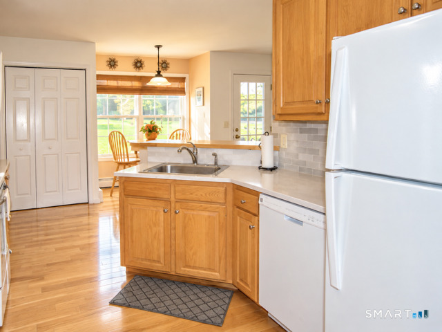 23 Clark Road East Windsor, CT 06016 - Photo 25 of 37 Gallery Image 25