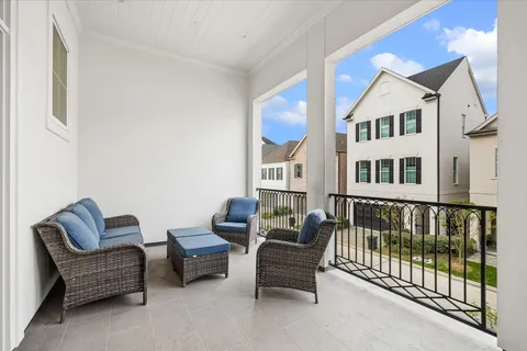 $750,000 | 966 Dunleigh Meadows Lane, Houston, TX 77055