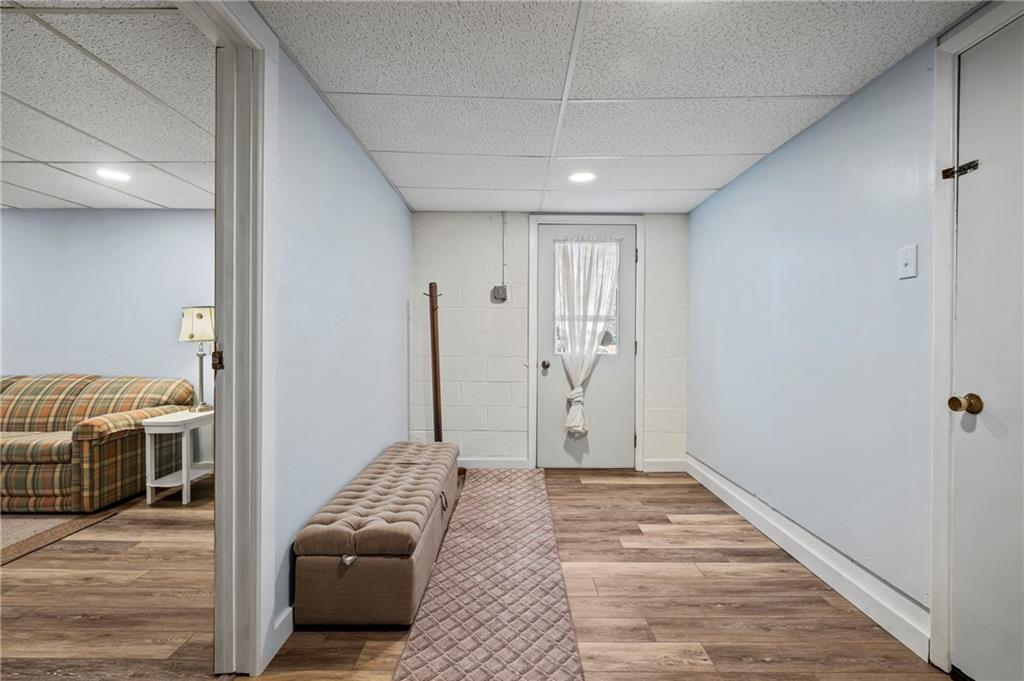 422 West Starz Road Gibsonia, PA 15044 - Photo 17 of 25 Lower level entrance