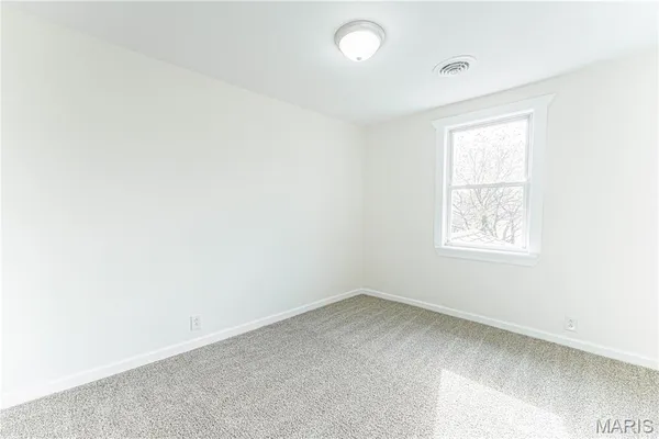 $159,900 | 803 South 4th Street, De Soto, MO 63020