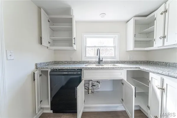 $159,900 | 803 South 4th Street, De Soto, MO 63020