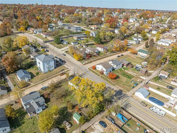 $159,900 | 803 South 4th Street, De Soto, MO 63020